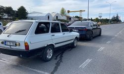 Bilecik'te kavşakta araçlar çarpıştı!
