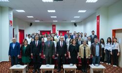 Geleceğin yöneticileri mezunlardan ilham alıyor