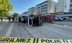 İhbardan dönen polis aracı takla attı!
