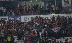 Eskişehirspor taraftarını zor durumda bırakan anlar...