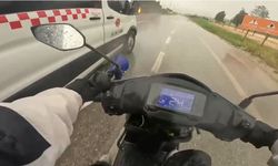 Minibüs şoföründen fırtınada kuryeye destek!