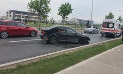 İnegöl’de otomobil kazasında sürücü yaralandı