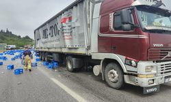 Tır kazasında sepetler yola saçıldı!