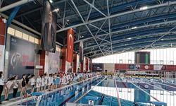 Minik kulaçlar il birinciliği için mücadele ediyor