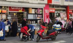 Eskişehir'de uygun fiyatlı alışveriş için akın ettiler