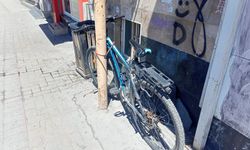 Gelişi güzel bağlanan bisiklet tepki çekti