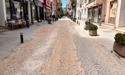 Kazı sonrası yol bozuldu, mahalleli tepkili