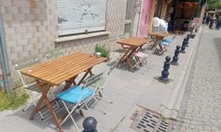 Eskişehir'in göbeğinde kaldırım işgali tepki çekiyor