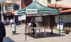 Kurban Bayramı yaklaşırken yardım standı