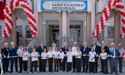 Eskişehir’de iki yeni okul eğitime kapılarını açtı