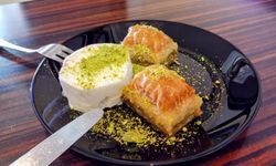 Bayram tatlısının yanında vazgeçilmez lezzet!