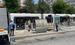 Eskişehir tramvay durağında kaza: Felaketten dönüldü