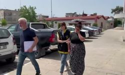 Çarşafla kendini gizleyen kadın yakayı ele verdi!