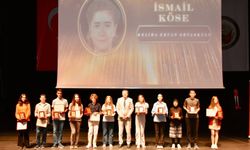 Bilecik’te başarılı öğrencilere ödül töreni