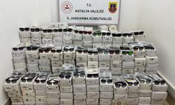 Antalya'da kaçak güneş gözlüğü operasyonu!