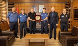 Başkomiser Özen Balıkesir’e atandı, Bilecik’te plaketle uğurlandı
