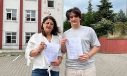Anne-oğul aynı sınavda!