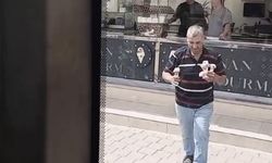 Adana sıcakta yandı, şoför çocukları dondurmayla serinletti