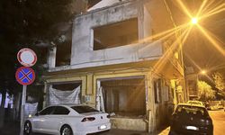 Eskişehir'deki terk edilmiş bina mahalleyi endişelendiyor!