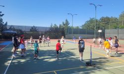 Pickleball ve badmintonda eğitimler start aldı