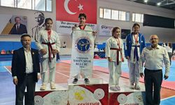Şahinspor’un minikleri madalyaları topladı