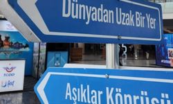 Eskişehir'deki AVM'de gülümseten tabela!