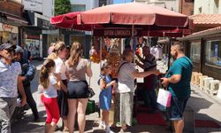 Eskişehir'de serinlemek isteyen o tezgaha koşuyor!