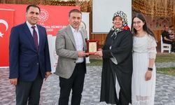 Bilecik Valisi koruyucu ailelerle buluştu