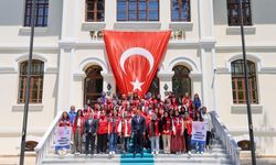 Vali Sözer gönüllü gençleri ağırladı