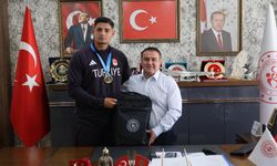 Bilecikli şampiyon sporcu Türkiye'yi temsil edecek