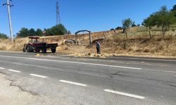 Bilecik'te saman yüklü traktör alev aldı!