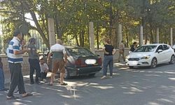 Eskişehir'de lastiğinin patlayan araç kontrolden çıktı!