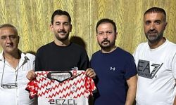 Halil takımından ayrılmadı