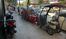 Eskişehir’de kaldırımlar park alanına döndü!