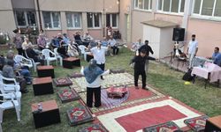 Bilecik Huzurevi’nde sıra gecesiyle neşeli akşam