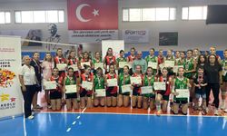 Eskişehirli kız takımı Türkiye finallerinde!