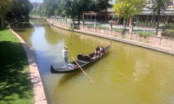 Eskişehir'de kavurucu sıcaklara rağmen o keyiften vazgeçilmedi!