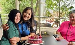 Polislerden Rabia’ya sürpriz doğum günü