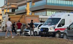 Bilecik'te kamyonet ile çekici çarpıştı