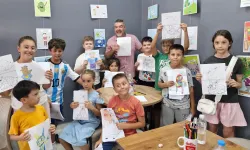 Ayvalık’ta çocuklar karikatür atölyesinde buluştu
