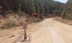 Mihalıççık’ta yol çalışmalarıyla ulaşım güçleniyor