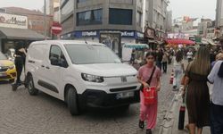 Eskişehir’de sorumsuz park yüzünden trafik böyle kilitlendi!
