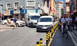 Eskişehir'deki bu kuralsızlık trafiği kilitliyor!