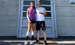 Bilecikli genç voleybolcu Galatasaray'a transfer oldu!