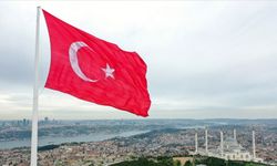 Kütahya Belediye Başkanı'ndan 30 Ağustos öncesi bayrak çağrısı