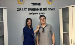 Eskişehir’de genç üyeye meslek rozeti takıldı