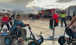 Jandarma ekiplerinden uygulamalı trafik eğitimi