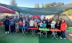 Minik eller fideleri toprakla buluşturdu