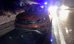 Bilecik’te otomobil refüje çarptı: 1 yaralı