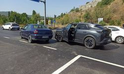 Bilecik'te kavşak ayrımında trafik kazası!